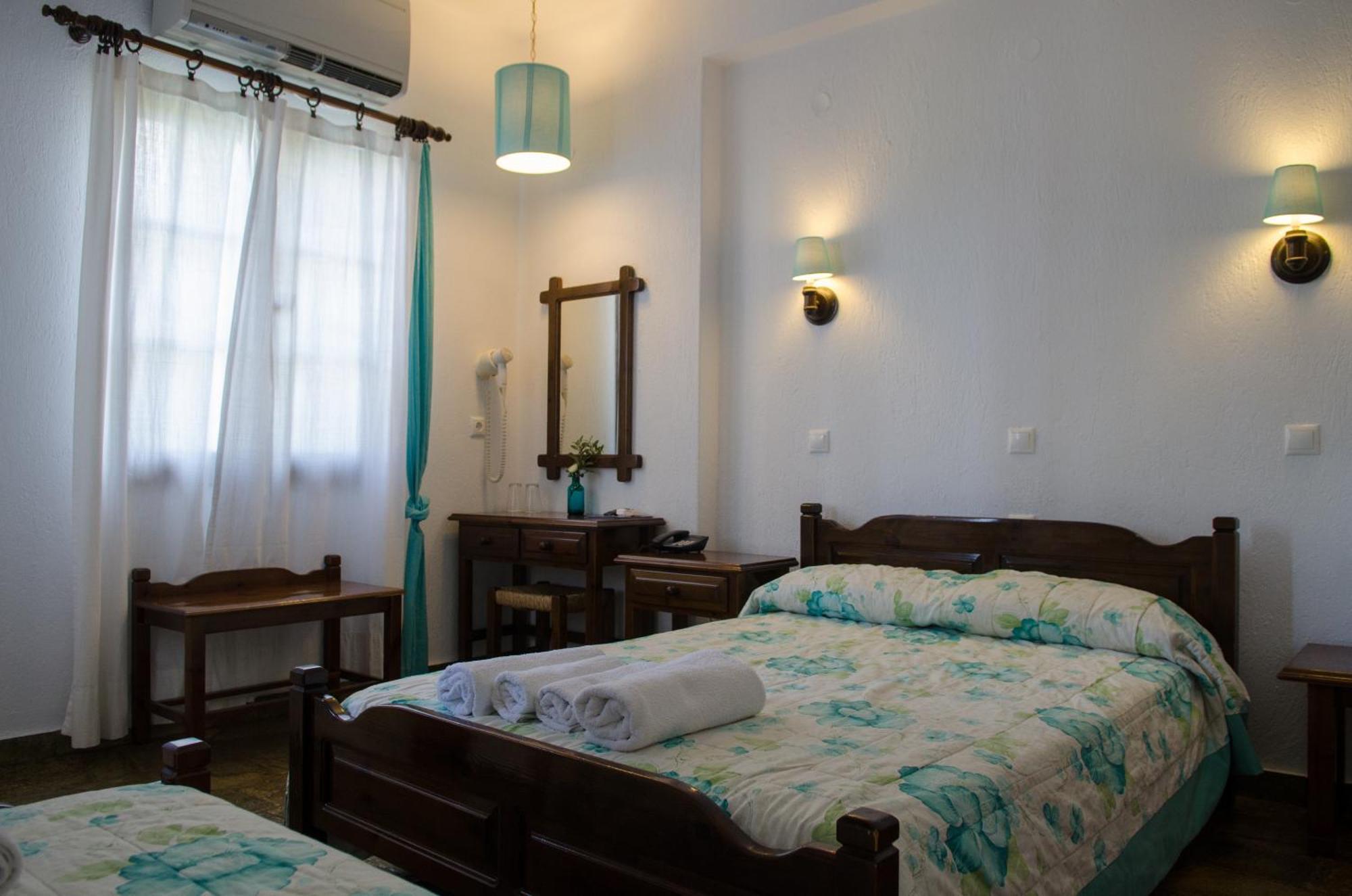 סקופלוס טאון Elli Hotel מראה חיצוני תמונה